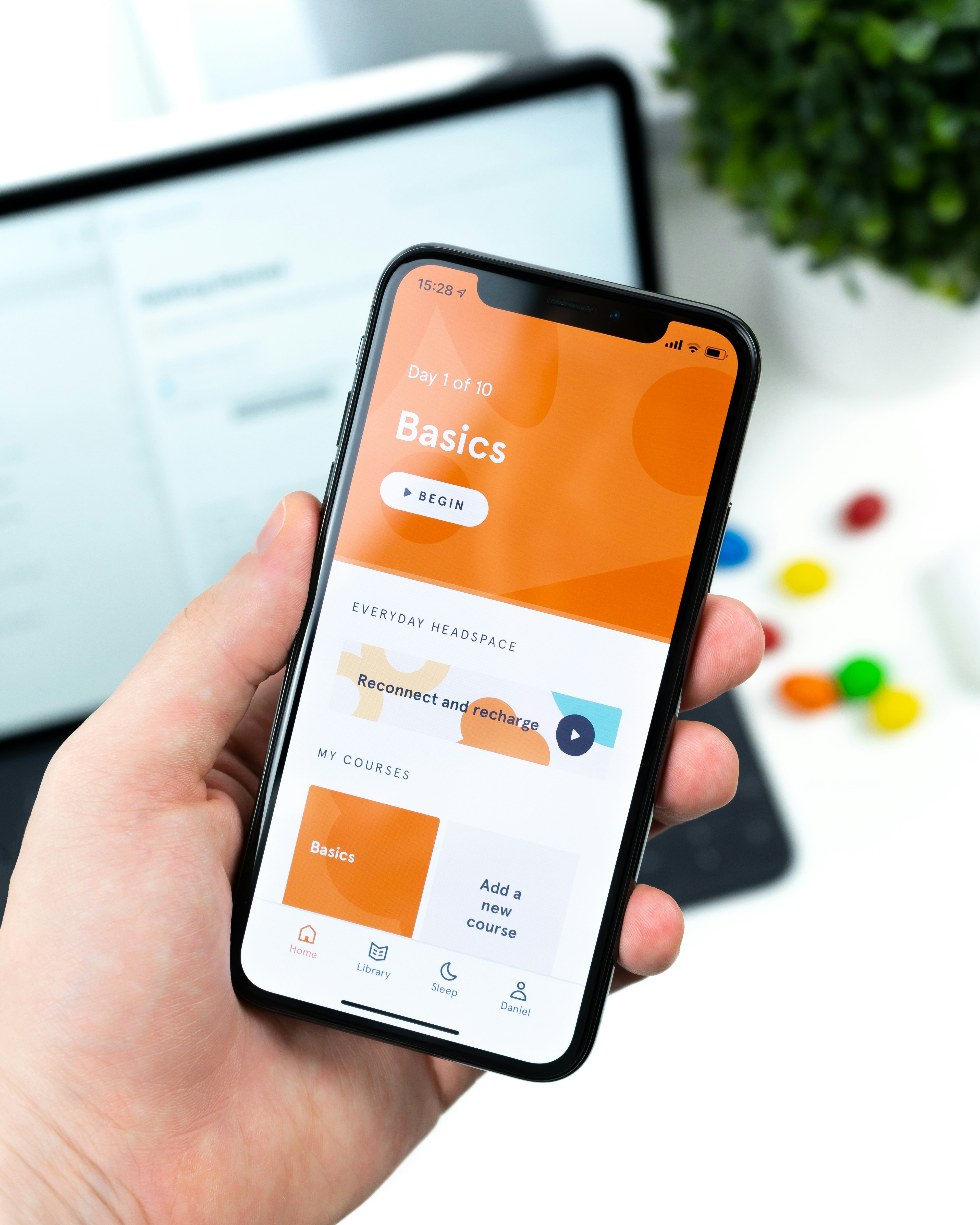 اپلیکیشن موبایل